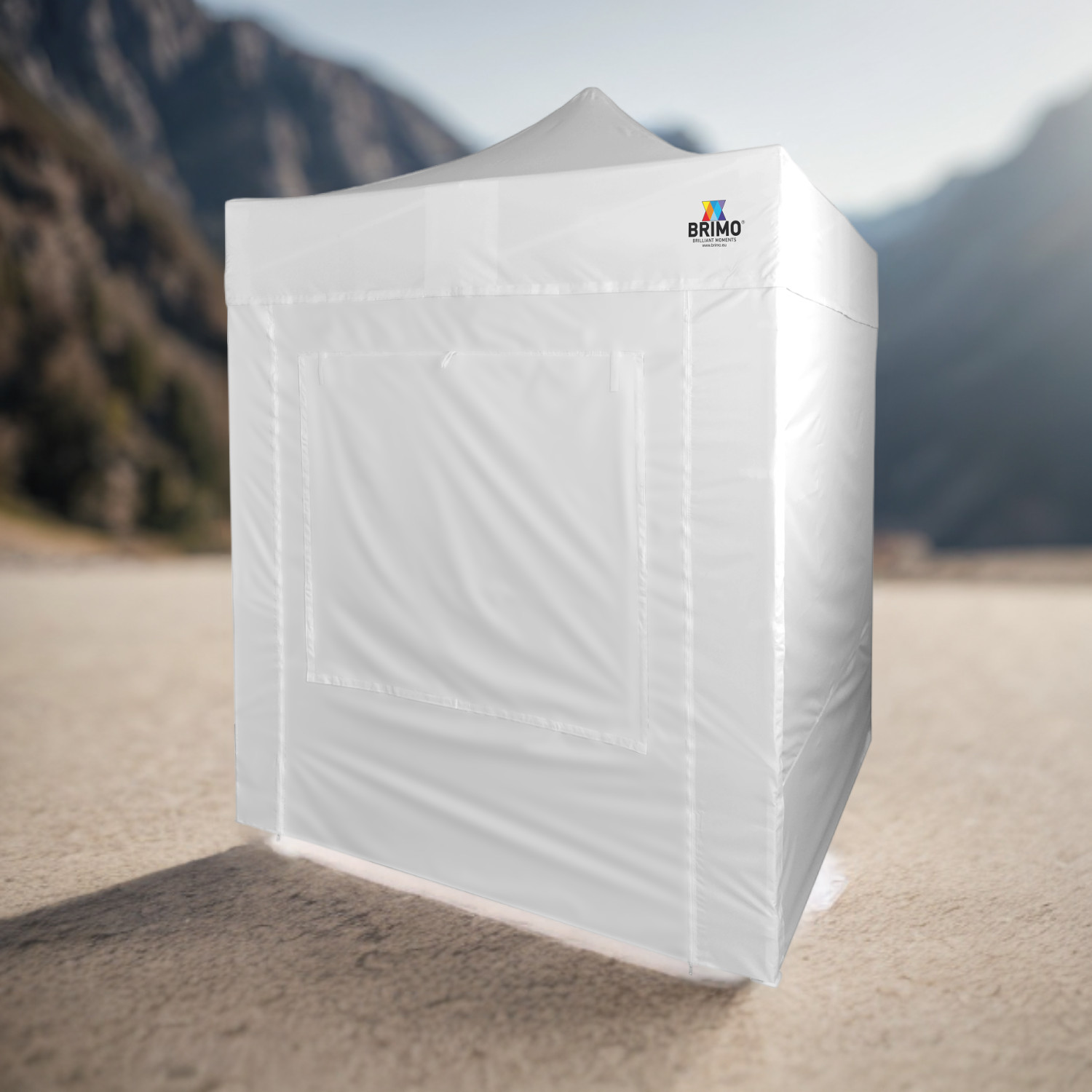 tutta parete con porta e finestra